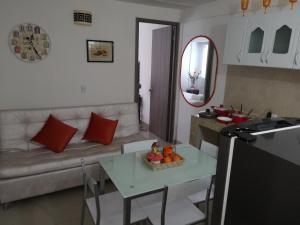 Η κουζίνα ή μικρή κουζίνα στο Aparta-Estudio 2 El Caney