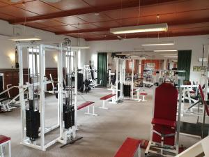 Fitness centrum a/nebo fitness zařízení v ubytování Hotel Aabenraa