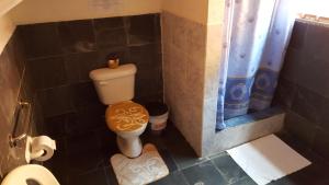 Koupelna v ubytování Hostal del Piamonte + 37 fotografií
