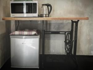 Η κουζίνα ή μικρή κουζίνα στο LEJU 8 樂居 Loft Living by the River with Open Air Bath +19 φωτογραφίες