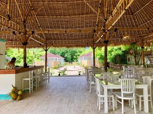 Restaurace v ubytování Villa Samalas Resort and Restaurant