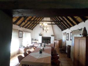Posezení v ubytování Foundry Guest Lodge