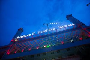 Fotografie z fotogalerie ubytování Hotel Pen Mutiara v destinaci Kampong Batu Maung + 17 fotografií