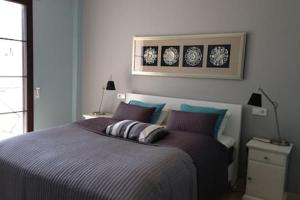 Łóżko lub łóżka w pokoju w obiekcie Marbella, Los Arqueros Golf & Country Club, Sleeps 7 plus 1 child