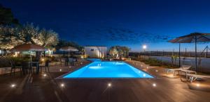 The swimming pool at or close to Dimora Villa Ada