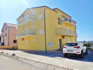 Budova, v ktorej sa apartmán nachádza