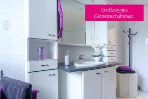 Cucina o angolo cottura di Ferienwohnung Agerblick 3 Zimmer mit Küche, 83m2