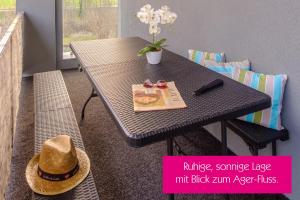 Foto dalla galleria di Ferienwohnung Agerblick 3 Zimmer mit Küche, 83m2 a Lenzing