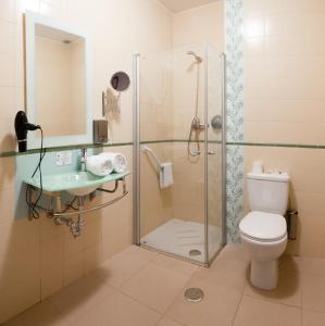 Ванна кімната в Hotel Boutique Convento Cádiz