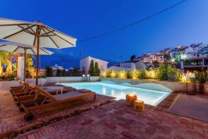 A piscina localizada em La Serena Boutique Hotel & Wellness - Altea ou nos arredores