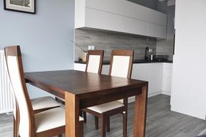 Kuchyňa alebo kuchynka v ubytovaní Kościuszki 28 A by Homeprime