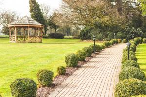 Zahrada ubytování Audleys Wood Hotel, Basingstoke