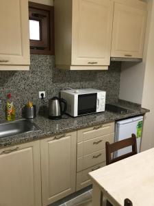 Küche/Küchenzeile in der Unterkunft Gulhane Apartments