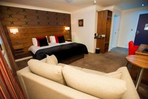 B/W Plus Lancashire Manor Hotel