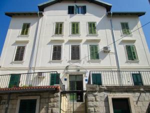 Galeriebild der Unterkunft En-suite Iris on Rokova Street - 5 min Walk to the Old Town of Split in Split