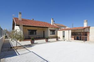 The building in which the holiday home is located