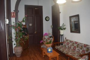 Casa Colonial Cejas的休息区