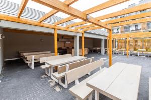 Reštaurácia alebo iné gastronomické zariadenie v ubytovaní Apartament Limonkowy Kołobrzeg Podczele