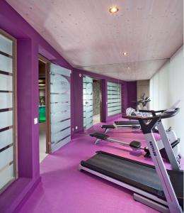 The fitness center and/or fitness facilities at Logis Hotel Restaurant Muller