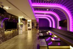 Ruang duduk di U-Her Hotel