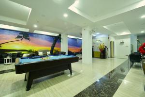 TV a/nebo společenská místnost v ubytování Mirage Suites de Boracay