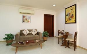 Χώρος καθιστικού στο La Villa Hotel