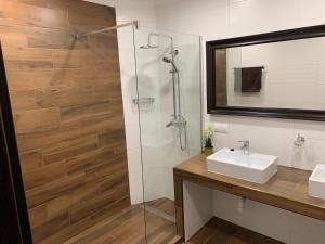 Lili Motel 3770 Sajószentpéter, Kossuth L. út 226. kép - 2