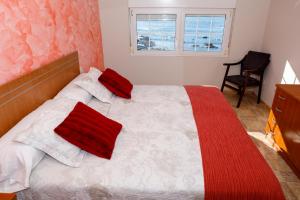 Gallery image of Apartamentos Muxia Mare in Muxia +45 photos