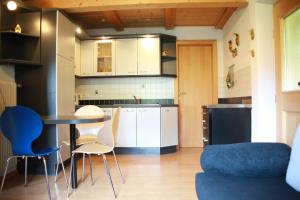 A kitchen or kitchenette at Obergereuth Hof 1288