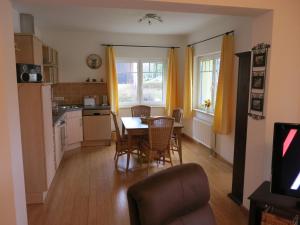 Η κουζίνα ή μικρή κουζίνα στο Fewo Schubert