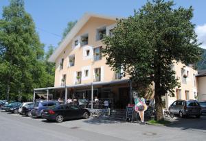 The building in which a szállodákat is located