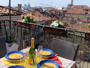 Balcó o terrassa a Casa Jaqueline ( Attico )