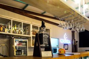 Lounge nebo bar v ubytování Makarma Resort Lombok
