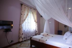 Gallery image of Crystal Apartments and Hotel in Entebbe