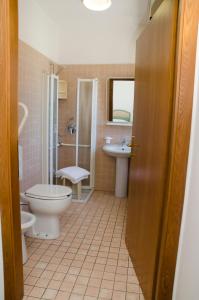 Ένα μπάνιο στο Albergo Cenni