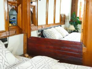 Postel nebo postele na pokoji v ubytování Kulla Dula Guesthouse