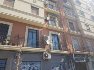 Gallery image of Apartamento centro frente a Torres de Serrano in Valencia