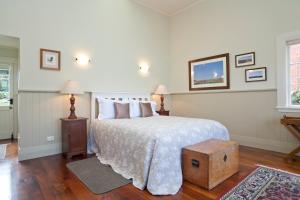 מיטה או מיטות בחדר ב-Braestone Lodge