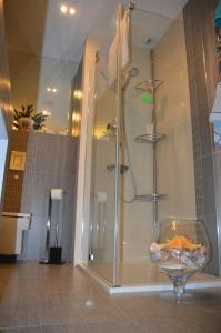 Kúpeľňa v ubytovaní Apartament z widokiem na morze + 37 fotografií