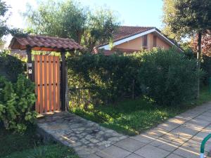 A garden outside VILLA VENERE near the sea- 25 minutes to S.Peter