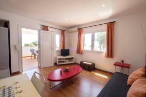 Gallery image of Llevant 11 E1 in Cala'n Bosch