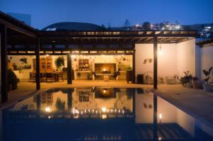 Bazén v ubytovaní Villa Nazoly, Oasis de Tranquilidad con Piscina Privada en el Corazón de Lanzarote alebo v jeho blízkosti
