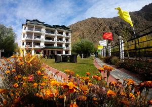 Gallery image of Hotel Chhutuk Heights in Kargil