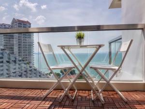 Balkón nebo terasa v ubytování Pattaya Private Beach Luxury Home
