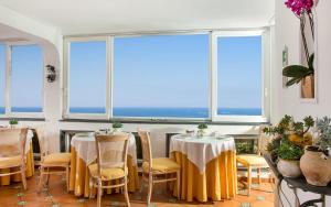 A general sea view or a sea view taken from a szállodákat