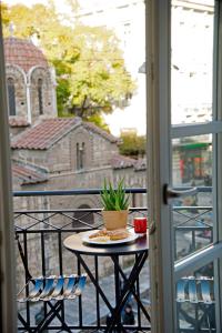 Balkón alebo terasa v ubytovaní Four Streets Athens - Luxury Suites Apartments in Athens