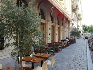 מסעדה או מקום אחר לאכול בו ב-Sobieski Maisonette Apartments