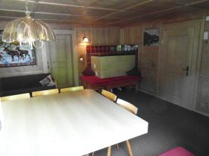 Część wypoczynkowa w obiekcie Ferienhaus Nadine