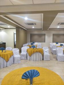 Fotografie z fotogalerie ubytování Kyriad Hotel Solapur by OTHPL v destinaci Solapur
