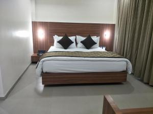 Fotografie z fotogalerie ubytování Kyriad Hotel Solapur by OTHPL v destinaci Solapur + 37 fotografií